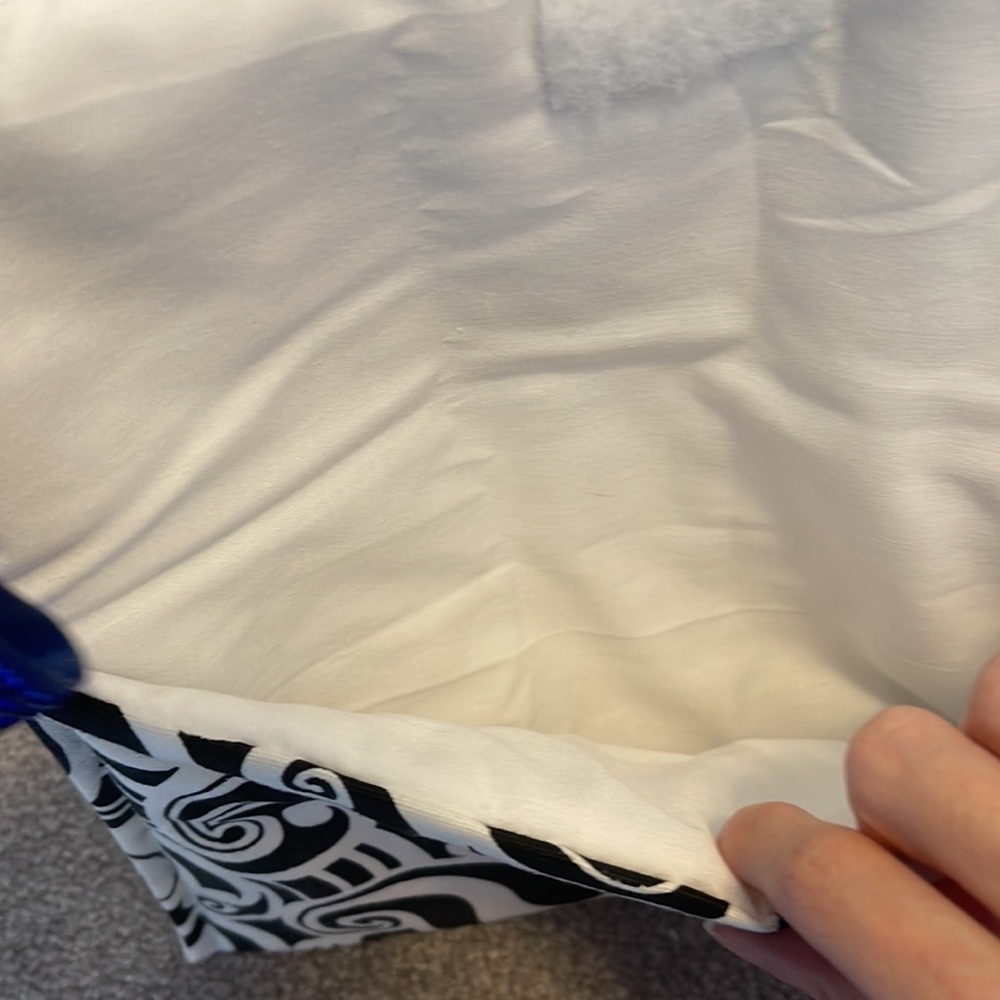 Fabric pouch - Picture 5 of 5